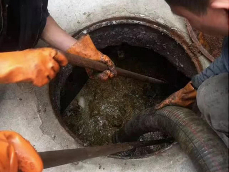 汉台清理化粪池时如何避免沼气的危害?